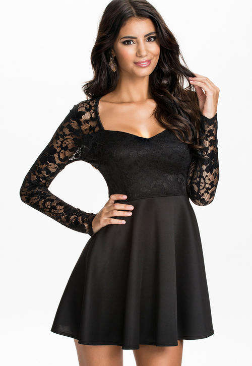SEXY BLACK LACE SKATER DRESS