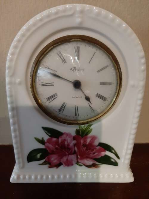 Aynsley fine bone China Clock