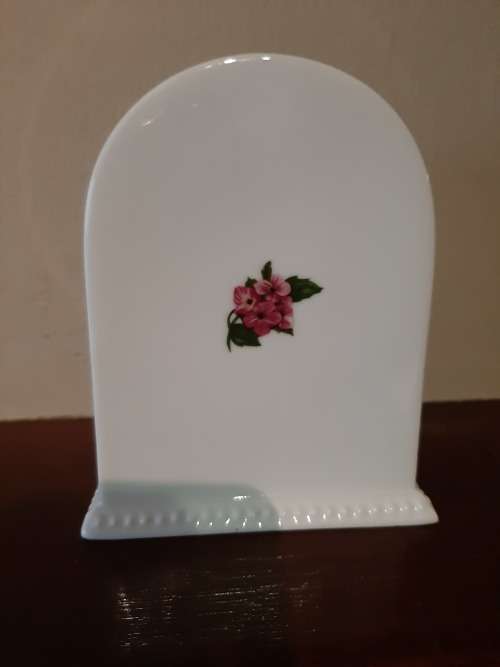 Aynsley fine bone China Clock