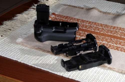 battery grip for canon 600D, in excellent condition, photos show exact item on sale