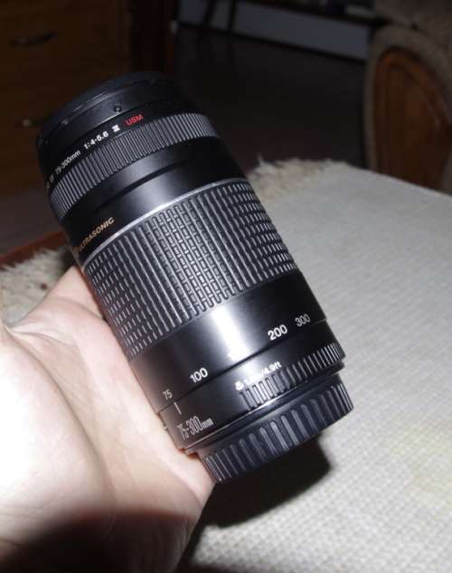 Canon 75-300 ultrasonic usm, comes with front and rear caps in excellent condition