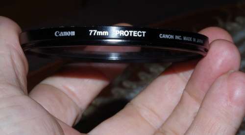 Canon 24-105 L IS lens, excellent condition.Photos show exact item on sale.