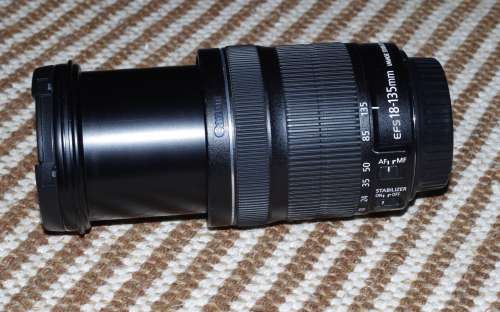 Canon 18-135 IS STM in good condition, caps included, photos show exact lens on sale.