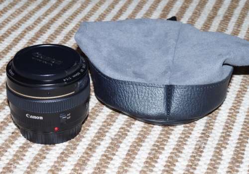 Canon 50mm USM 1.4, good condition photos show exact item on sale, has caps and softbag