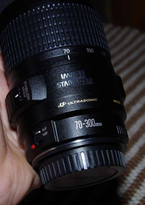 Canon 70-300mm IS USM Lens in top condition inside and out, very sharp lens, caps and filter incl
