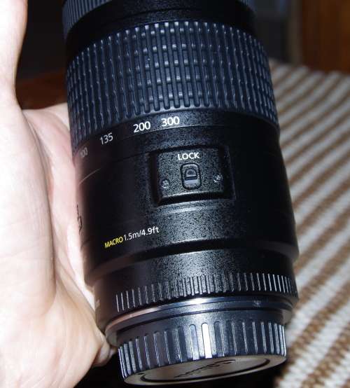 Canon 70-300mm IS USM Lens in top condition inside and out, very sharp lens, caps and filter incl