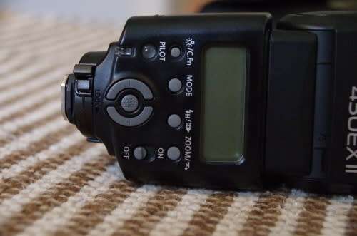 Canon 430EXII speelite with pouch in like new condition, mint.