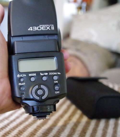 Canon 430EXII speelite with pouch in like new condition, mint.