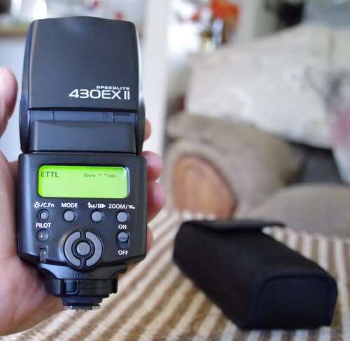 Canon 430EXII speelite with pouch in like new condition, mint.