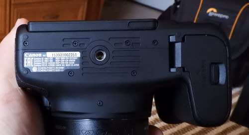 Canon 800D with 18-55 STM lens and bag etc, photos show exact item on sale.
