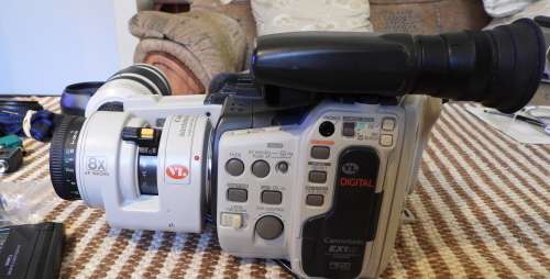 Canovision Hi 8 Ex1 video camera, please read description.