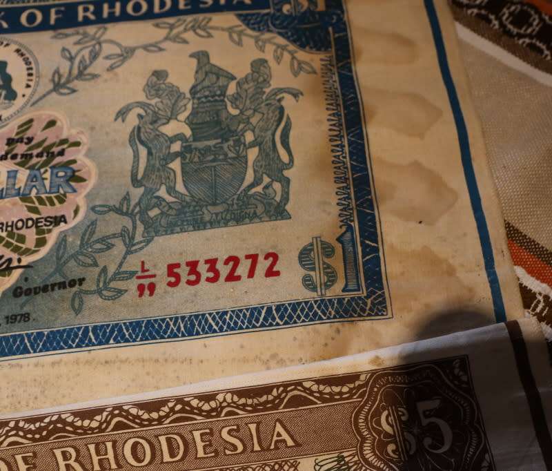 Rhodesian printed money banners, please read description.