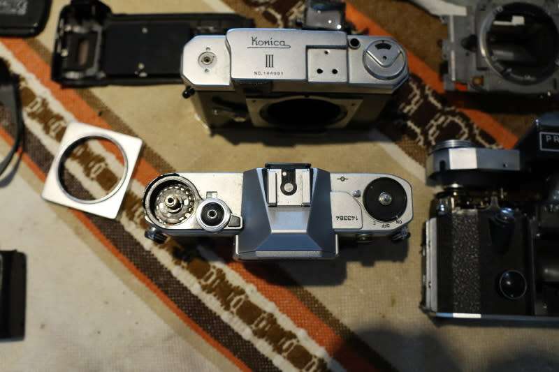 Large collection of camera spares, please study photos, spares only none of these items are complete