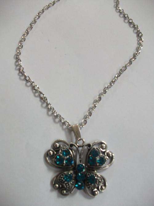 STUNNING NECKLACES