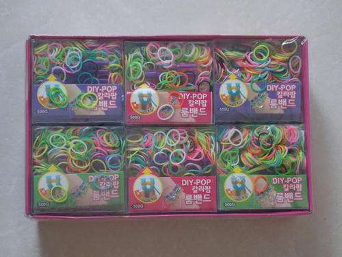 LOOM BANDS GIANT BOX - 3200PIECE KIT- HUGE SPECIAL!!!! 2 UP FOR GRABBS!!!!!!