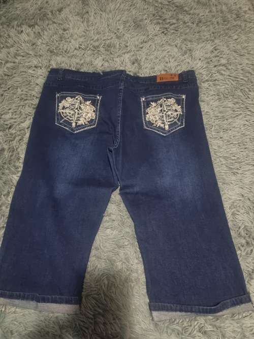 Ladies 3/4 capri denim pants