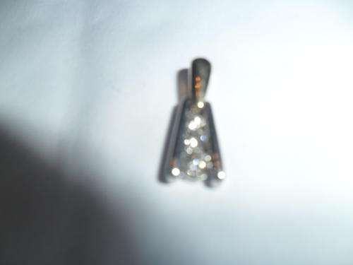 GENUINE DIAMOND AND GOLD PENDANT BEAUTIFUL