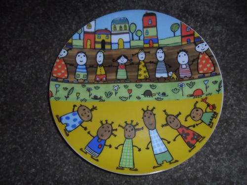 BEAUTIFUL COLOURFUL CHILDRENS DISH