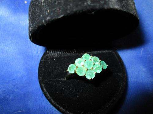 VINTAGE QUALITY EMERALD CLUSTER RING 9ct