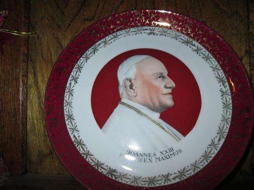 RELIGIOUS PLATE OF POPE