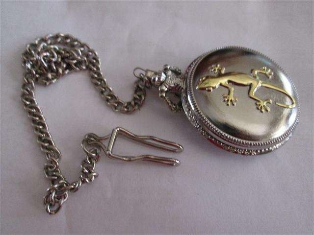 Lizzard pocket watch lovely gift new