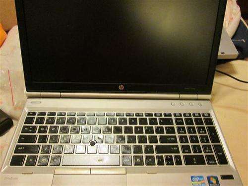 HP Laptop can be used for parts it works but has faulty keyboard