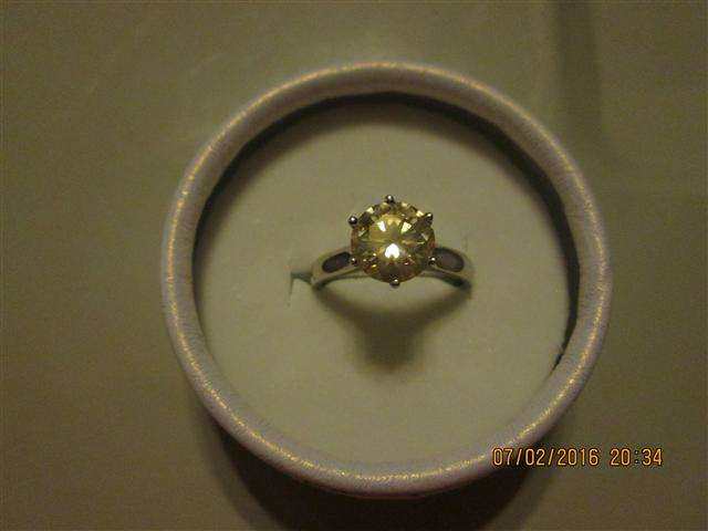 Gorgeous 1.86kt Diamond set in 14kt Gold Bargain!!!!!