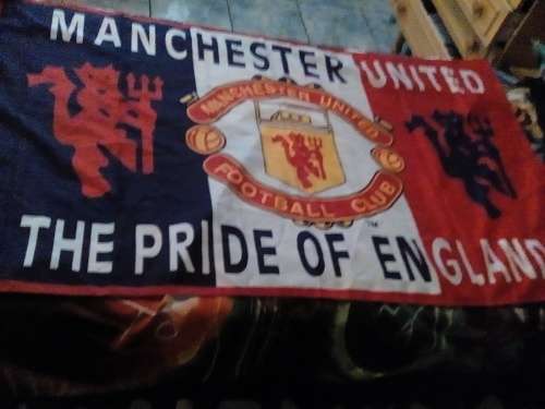 Manchester united synthetic flag (1.5m by 89cm)