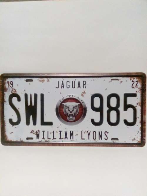 COLLECTORS VINTAGE STYLE METAL JAGUAR LICENSE PLATE SIGN