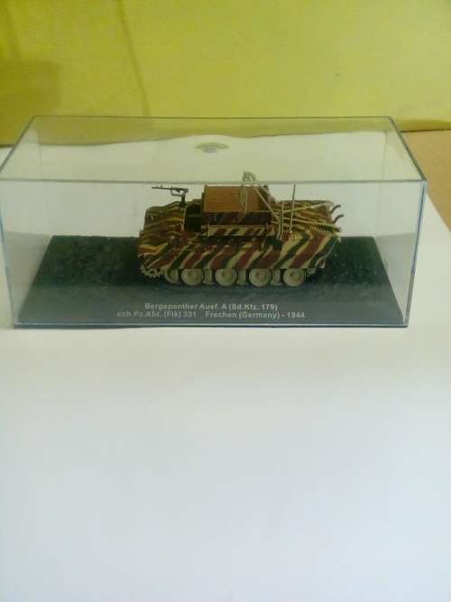 HIGHLY DETAILED DIE CAST BERGEPANTHER AUSF.A (SD.KFZ.179)FRECHEN(GERMANY)-1944