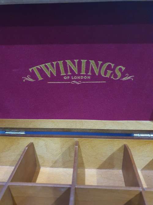 VINTAGE 8 COMPARTMENTS WOODEN STORAGE BOX...TWININGS OF ENGLAND