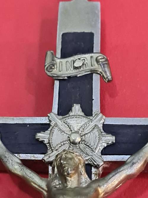 STUNNING METAL/BRASS CROSS (JESUS IS BRASS)