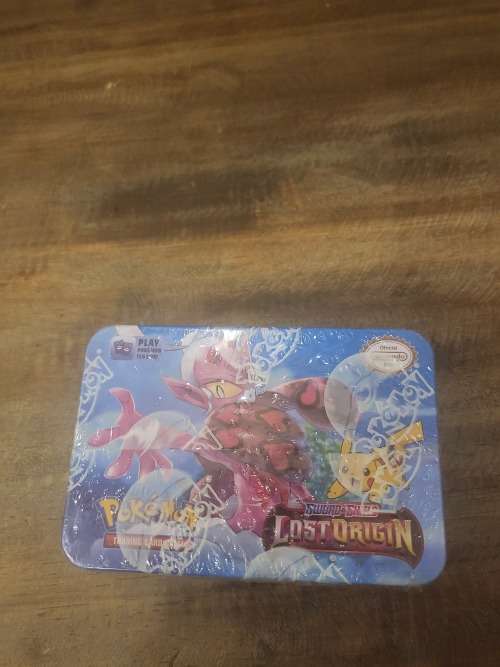 POKEMON TRADING CARDS (SWORD OR SHIELD LOST ORIGIN) (IN BOX CASE)