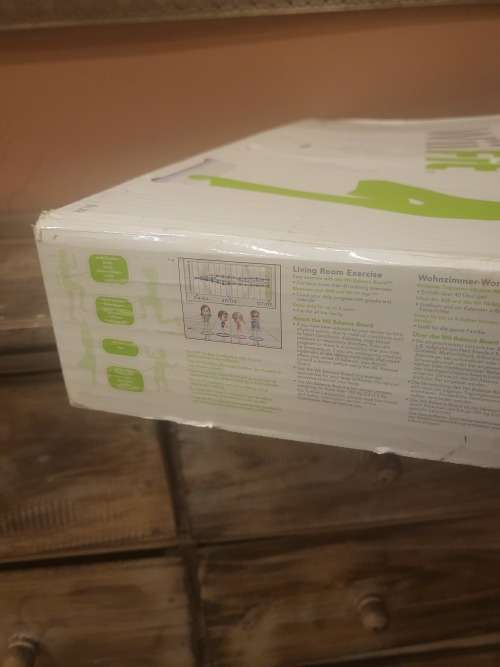 NINTENDO WIIFIT (WORKING) (COMES WITH 4 GAMES) (PLEASE SEE PICS FOR MORE DETAILS)