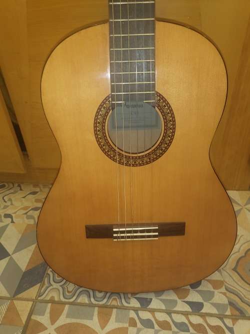 YAMAHA C45 GUITAR (WORKING PERFECTLY FINE)