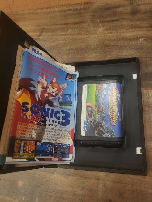 2 X SEGA GAME CATRIDGES - LION KING & OUTRUNNERS