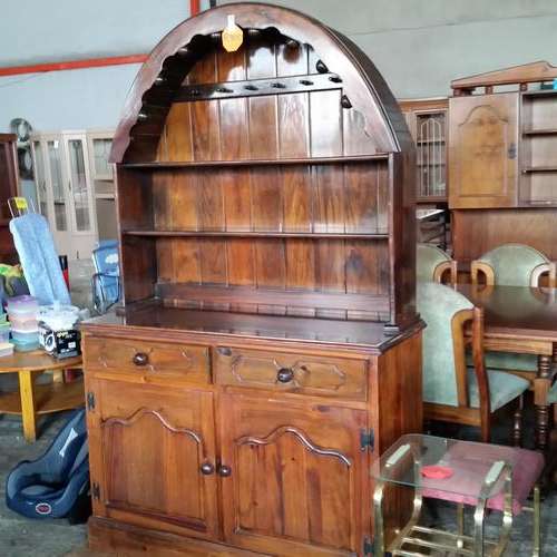 VINTAGE SOLID PINE KITCHEN OR DINING ROOM CUBBOARD.[C DESC]COLLECTION ONLY