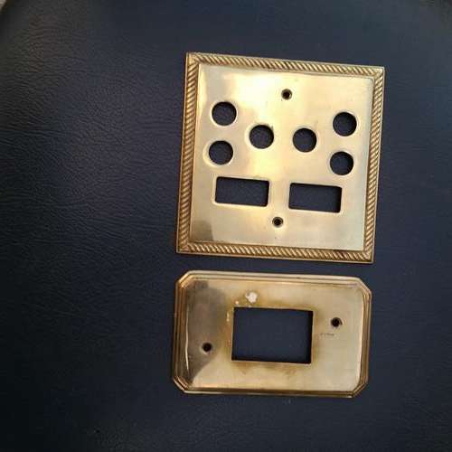 VINTAGE SOLID BRASS WALL PLUG AND SWITCH COVER