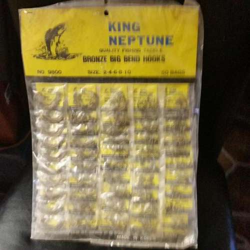 KING NEPTUNE BRONZE BIG BEND HOOKS IN ORIGINAL PACKAGING {SIZE2 - 10} {50 BAGS} {10 HOOKS PER BAG}