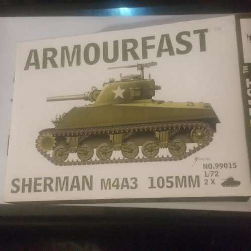 ARMOURFAST SHERMAN SELF ASSEMBLE 1/72 SCALE