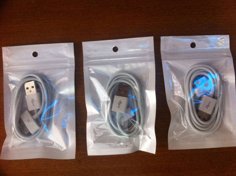 USB Charging & Data Sync Cable for iPhone 3/iPhone 4. Shipping Only R23.61!