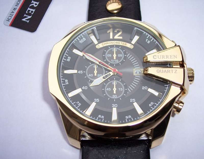 CURREN 8176 Chronometer Quartz Date Watch. Leather Band. Scrape-guard