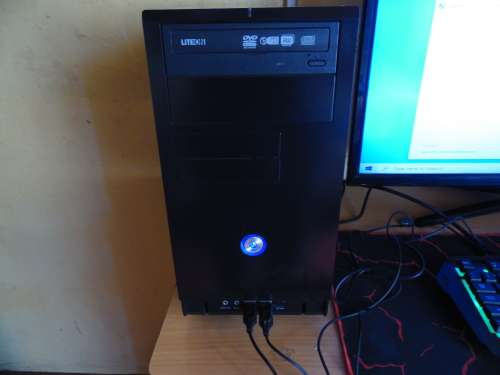 Desktop Computer - i3, 8 gb Ram, 1 TB Hard Drive