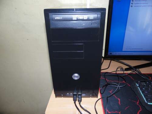 Desktop Computer - i3, 8 gb Ram, 1 TB Hard Drive
