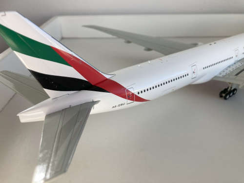 Emirates Boeing 777-300 diecast 1:200 model