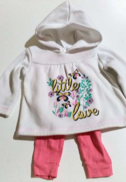 Stunning Girls Tracksuit - In like new Condition - 6 to 12 Months