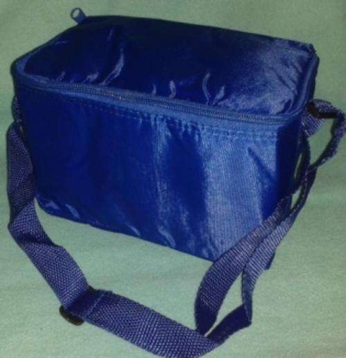 Lunch/6 pack Blue Cooler Bag - So Handy for those school lunches & keeping your cans cold