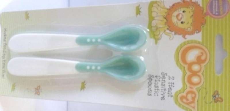 Cooey - Two Heat Sensitive Plastic Baby Spoons !! a must for the little one