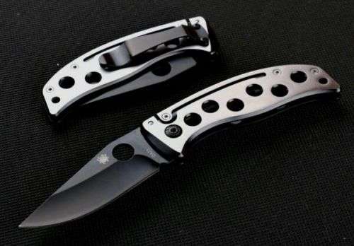 SPYDERCO FLIP KNIFE