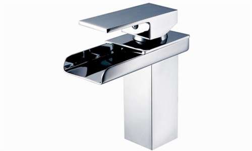 Lifestyle Double Door Cabinet with Mirror & Shelf & Tap **R5999!!**